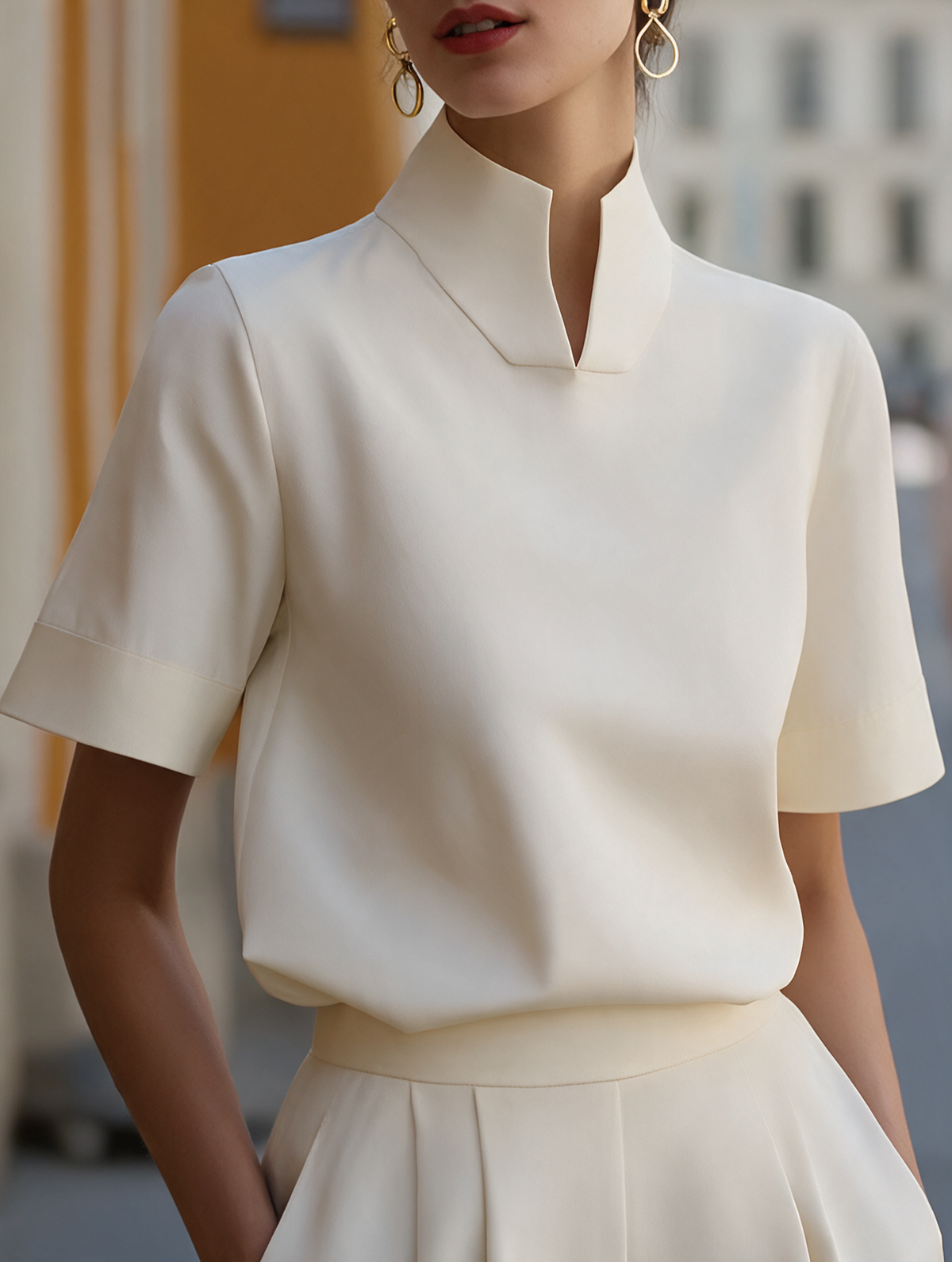 Delphine · Blusa de Chifón con Cuello Mao